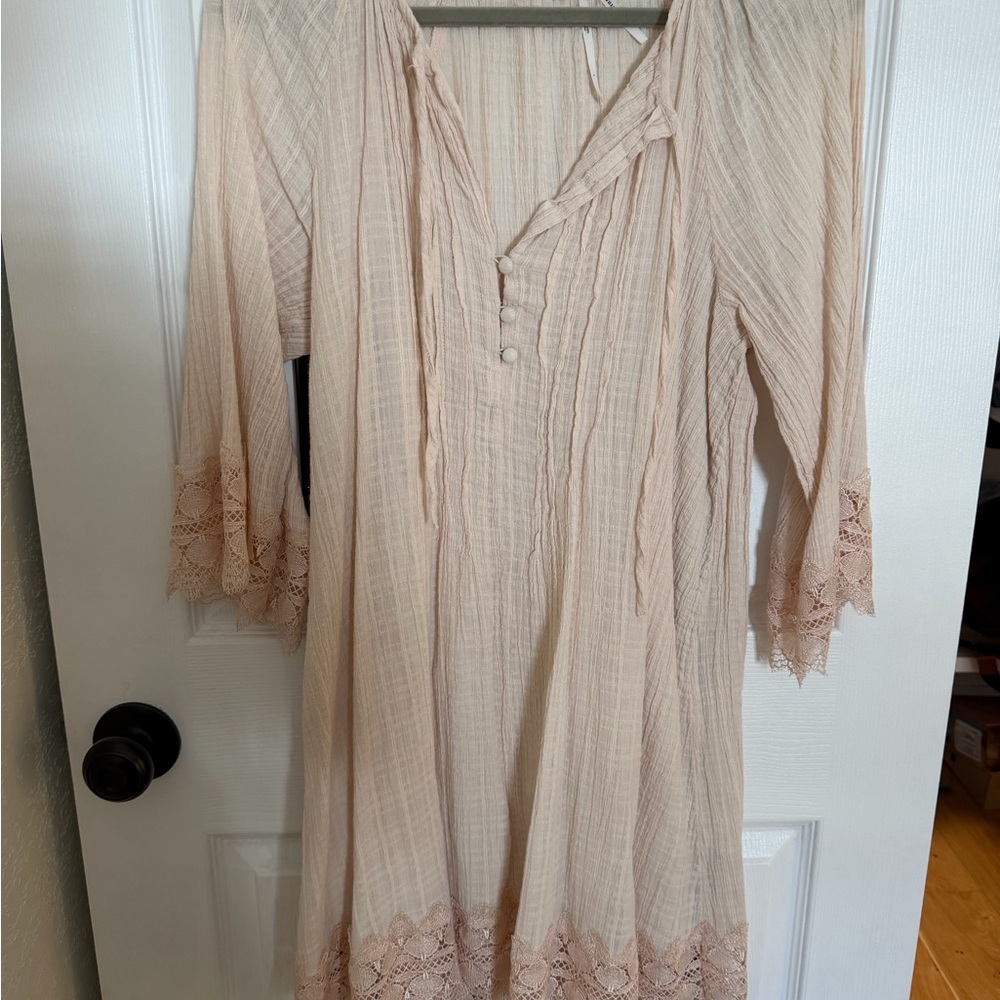 Elegant Lace Tunic Lounge Dress - Picture 5 of 8
